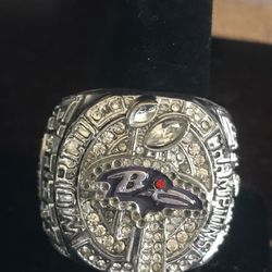 Anillo    Súper  boll  de metal.