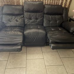 Sofa Gratis Free Recliner W Charger Outlet On Both Sides 