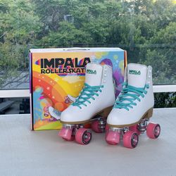 Womans Roller Skates: Size 9
