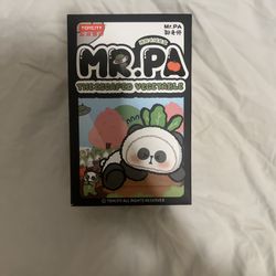 Toycity https://offerup.com/redirect/?o=TXIuUGE= The Escaped Vegetable Series Plush Blind Box 🥕💚