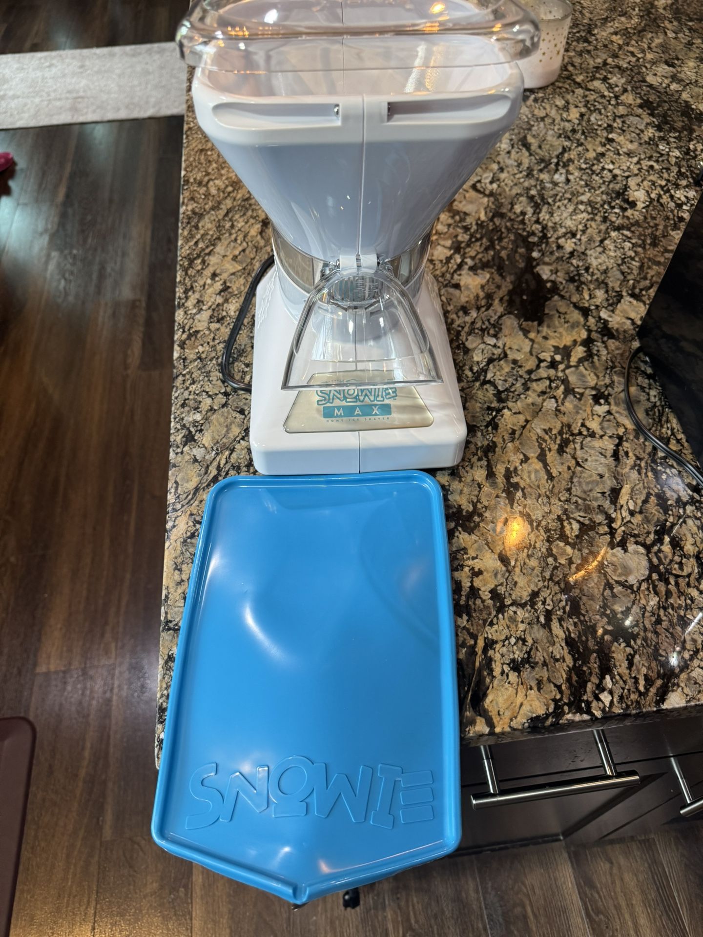 Snowie Hawaiian Ice Maker