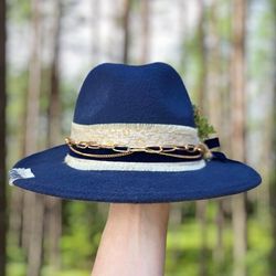 💙 Blue Felt Hat with Cream Leopard Distressed Band 💙 Shipping Available
