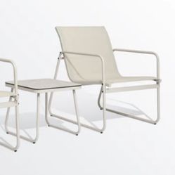 1 Deck Chair & Table