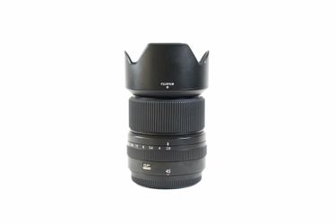 Fujifilm GFX 45mm f2.8 medium format lens