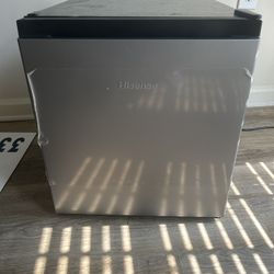 Hisense Mini Fridge