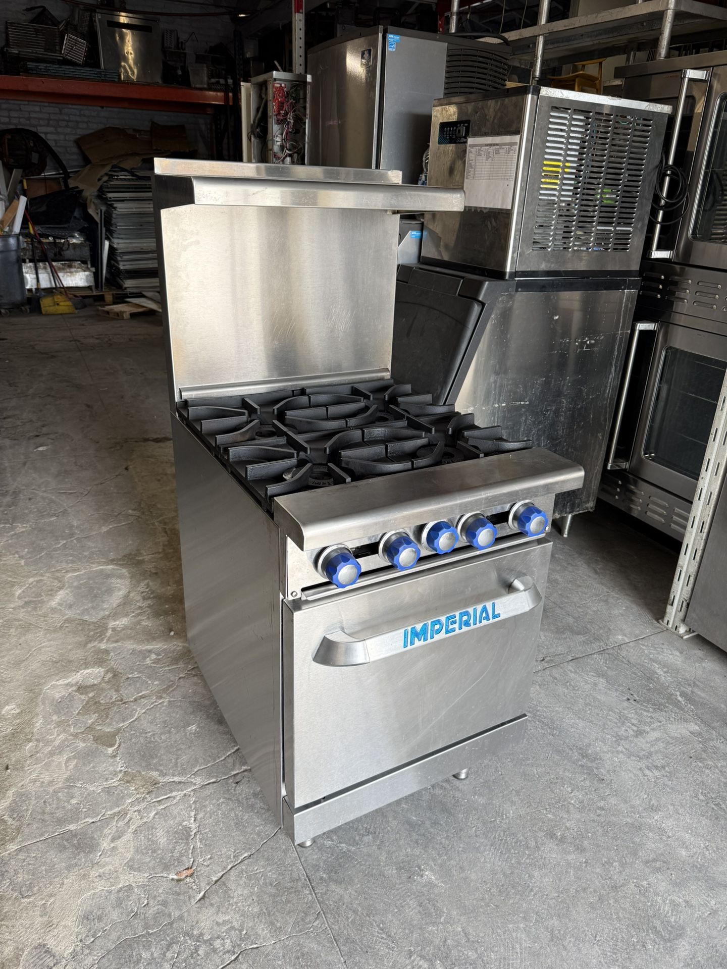 4 Burner Gas Range, Stove, With Oven Below - Used Restaurant Equipment