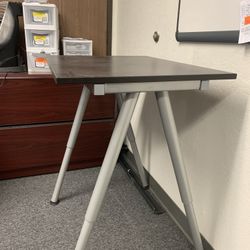 Office Furniture , Booths , Tables , Chairs , Desks 