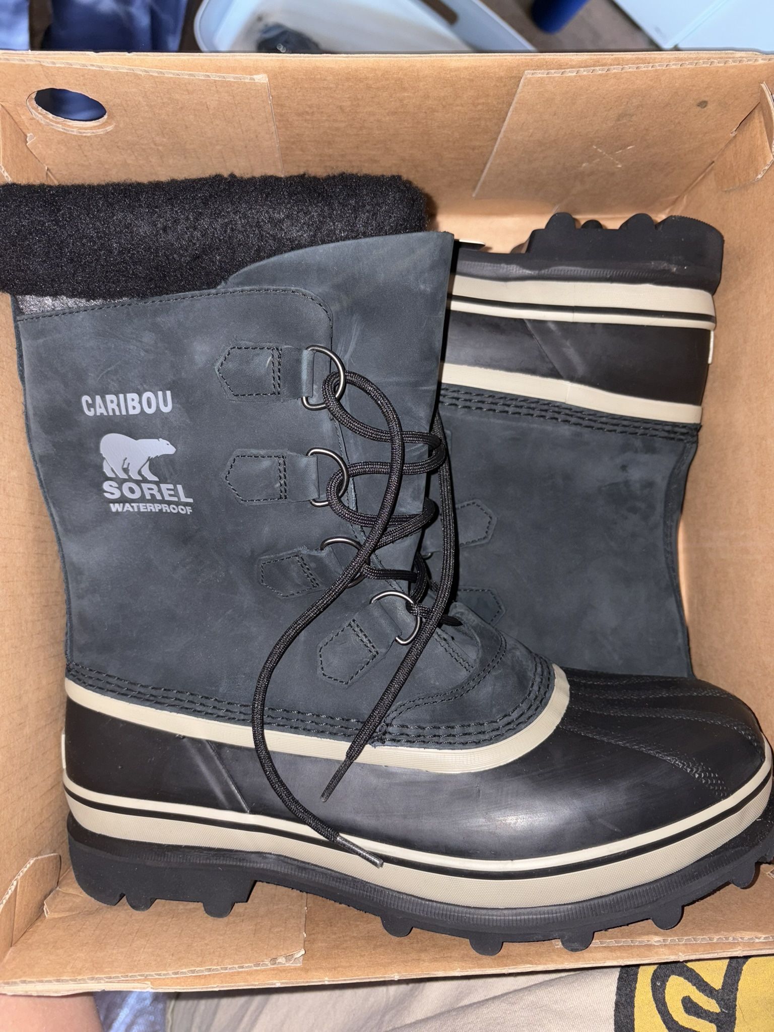 caribou sorel black tusk boots