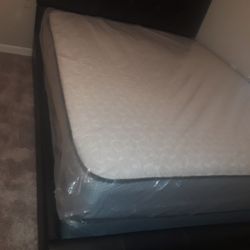 Plush queen size set $199.99 mattress and box spring only 