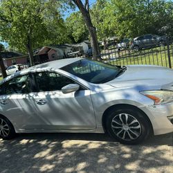 Nissan Altima ,2015 