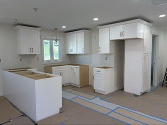 Brand New White Shaker Kitchen Cabinets – Full Sets, Many Colors & Sizes