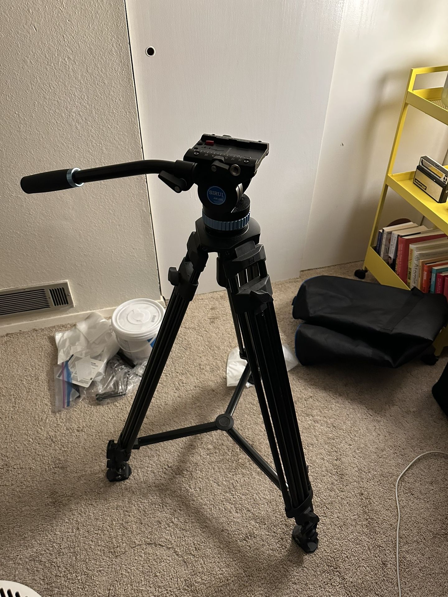 SIRUI  Heavy Duty Tripod