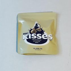 Hershey’s Kisses X Glamlite Milk Chocolate with Almonds Palette