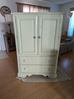 Armoire