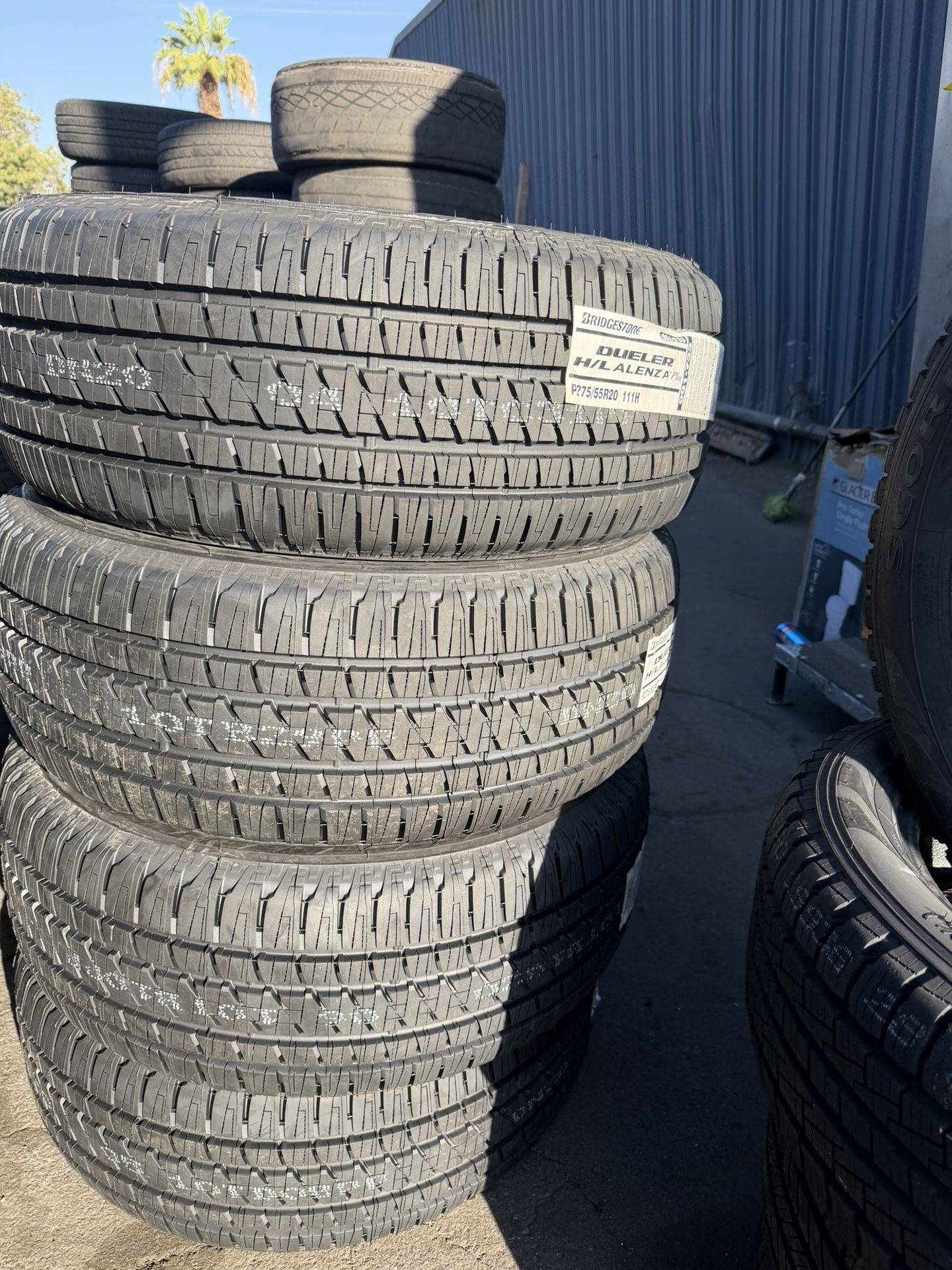 275/55/20 Bridgestone Dueler Tires 