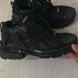 Balenciaga Runner