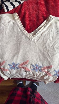 Cream Floral Knit Sweater Vest