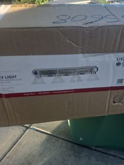 4 light vanity light