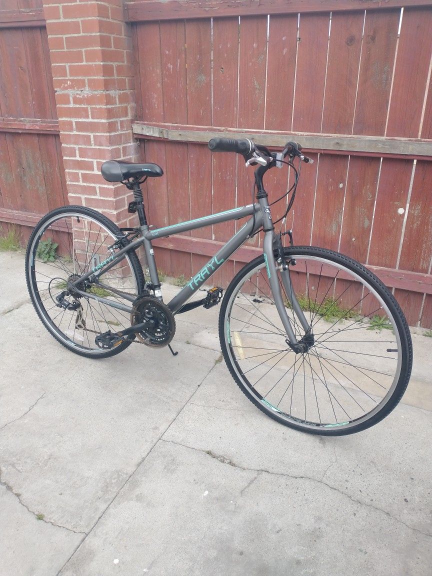 Trail Mountain Bike