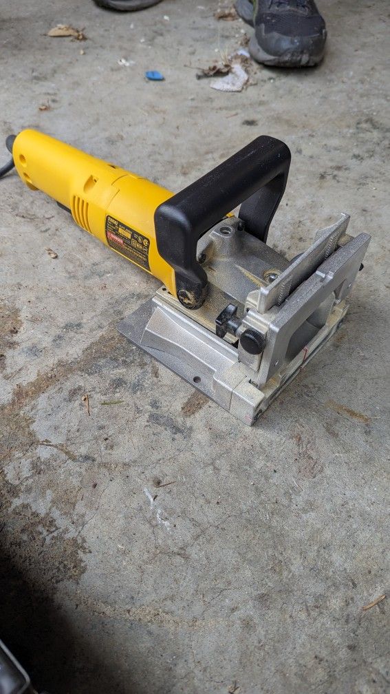 DeWalt DW682 Biscuit Joiner for Sale in San Francisco, CA OfferUp
