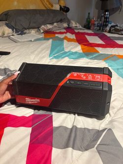 Milwaukee Bluetooth Job Site Speaker