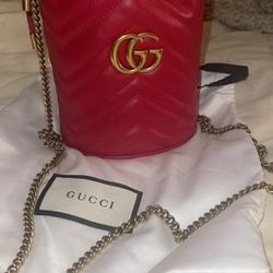 Gucci Marmont Bucket Bag
