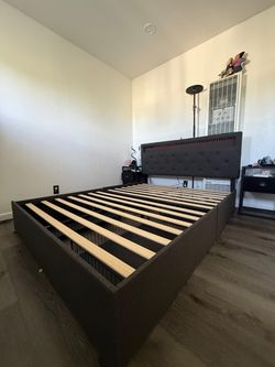 Queen bed