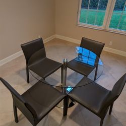 Round Dining Table And Chairs 