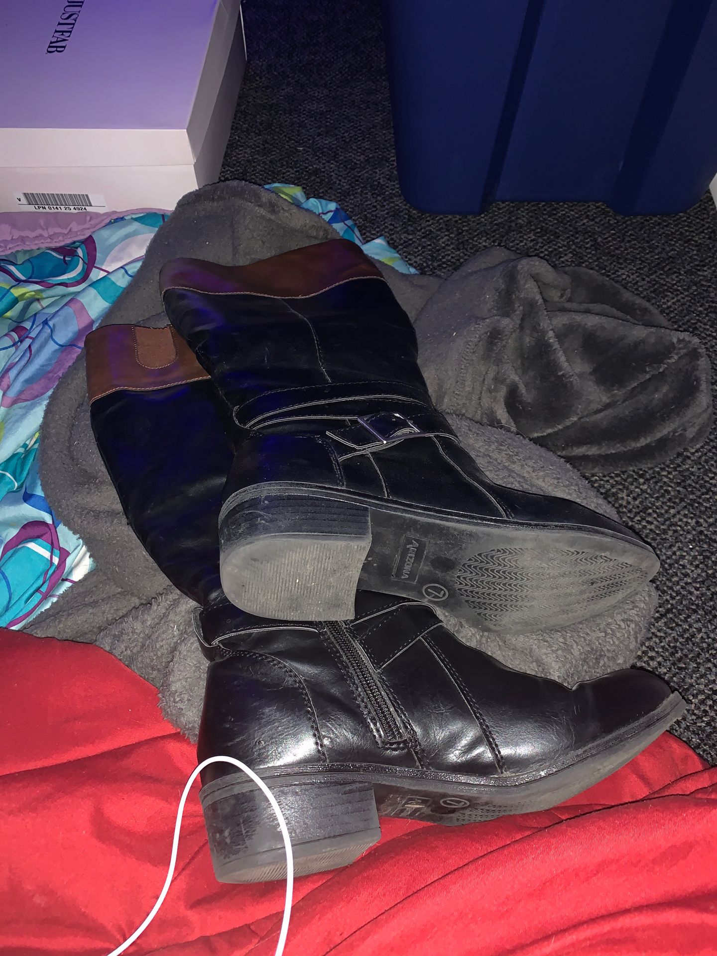 SIZE SEVEN HIGH TOPS/BOOTS NEED GONE ASAP