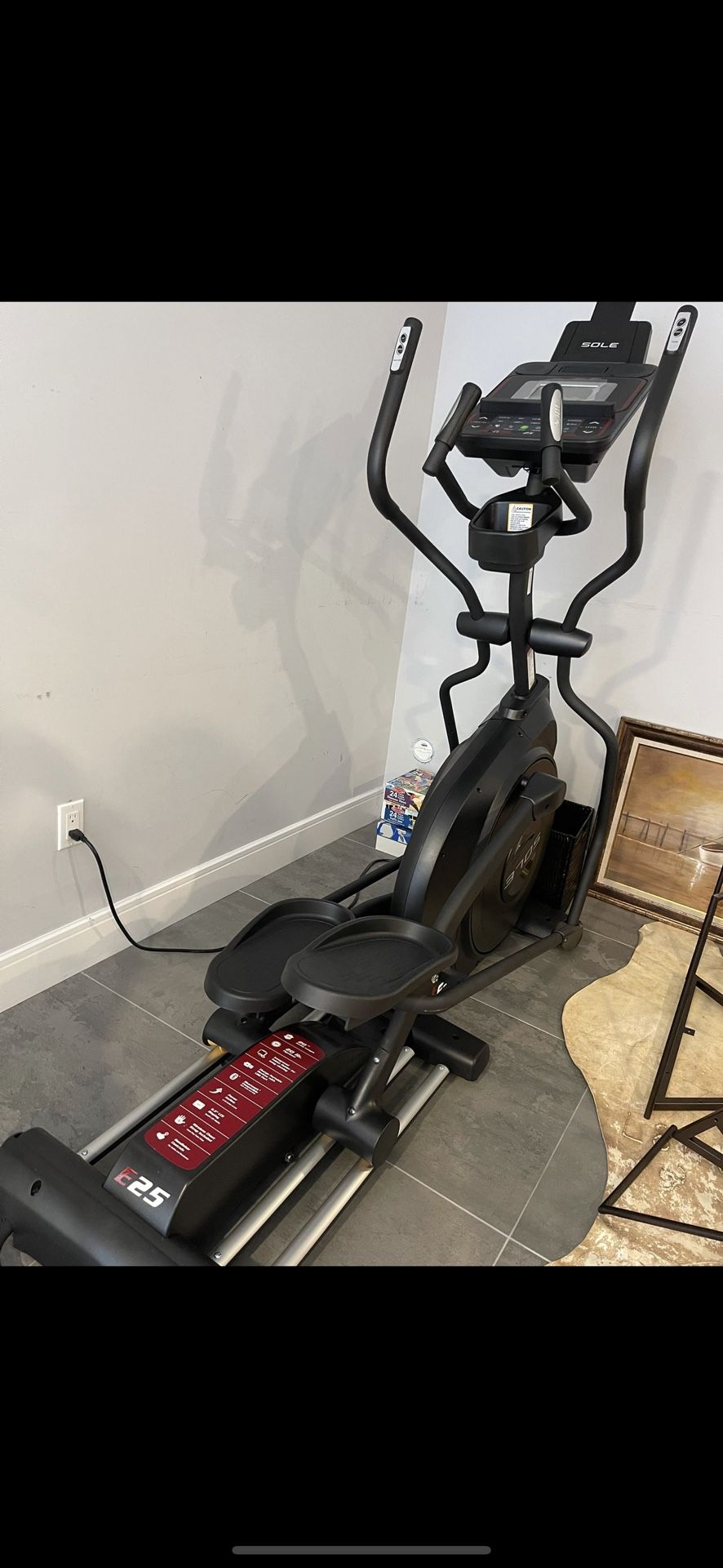 Sole Eliptical E25