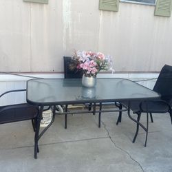 Patio Table And 3 Chairs 60X38