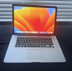 15” MacBook Pro i7
