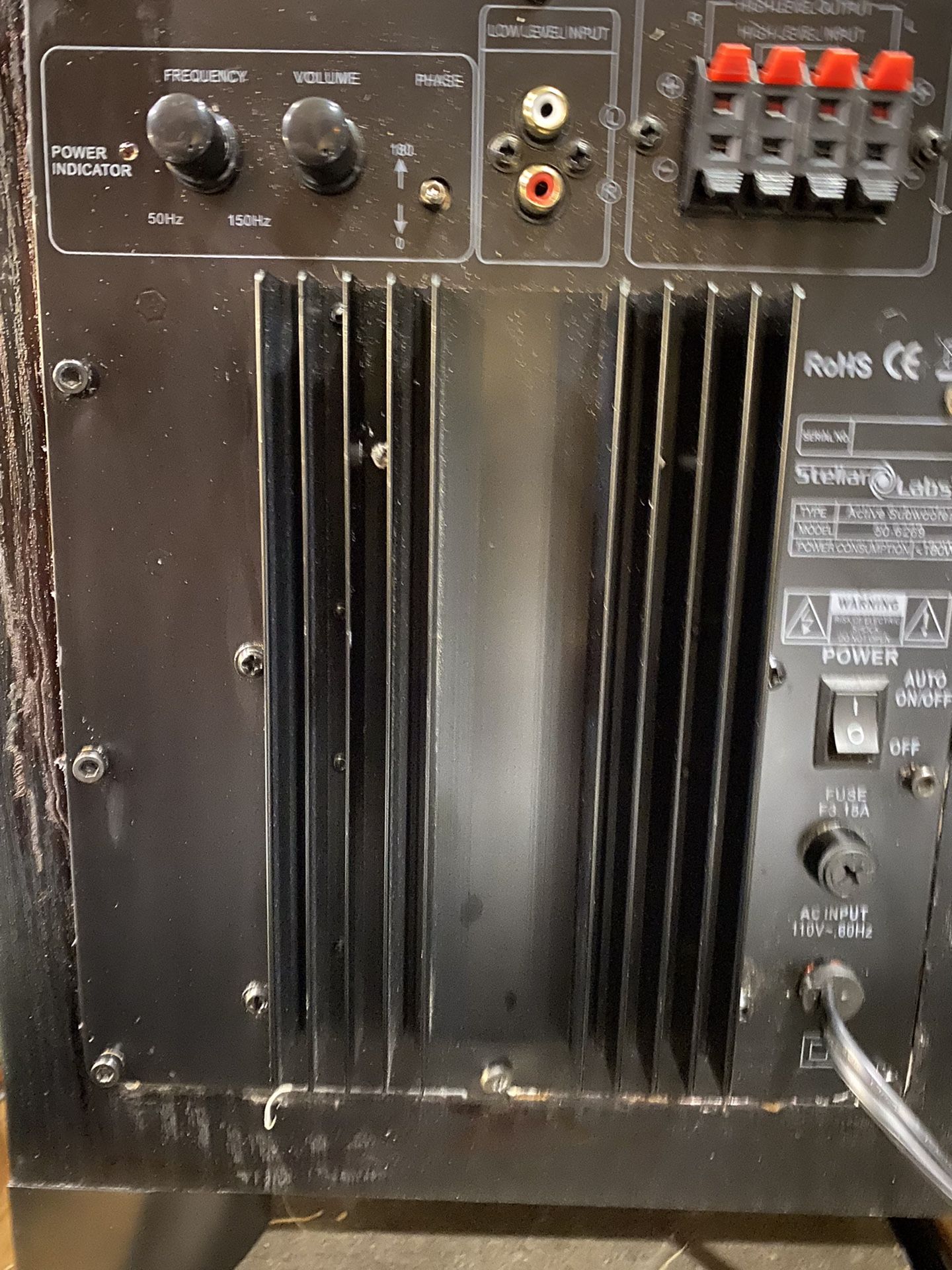 Powered Subwoofer 10 Inch Works Great