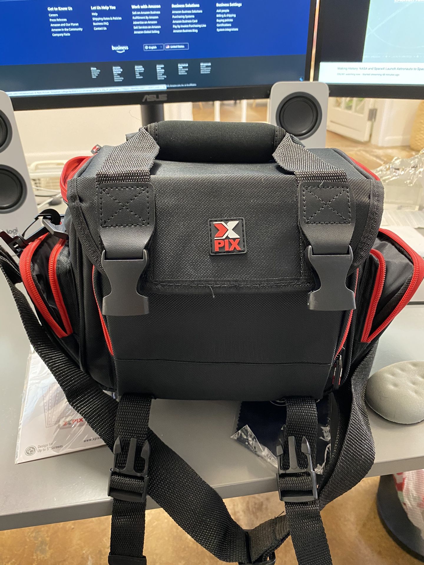 Brand NEW Adjustable Camera Bag with Cleaning Tools
