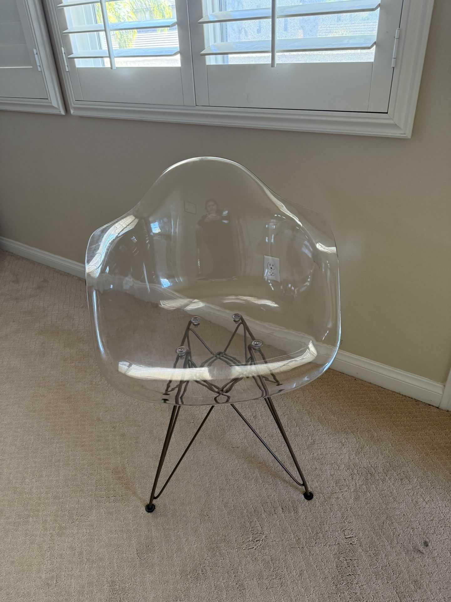 Clear Chair Like New