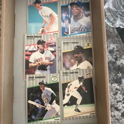  Box Of Baseball Cards Roughly 500 Cards