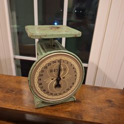 Way Rite Green Antique Scale