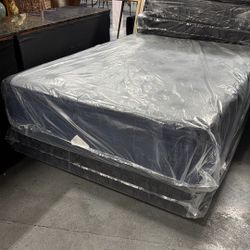 Queen Size Pillow Top 