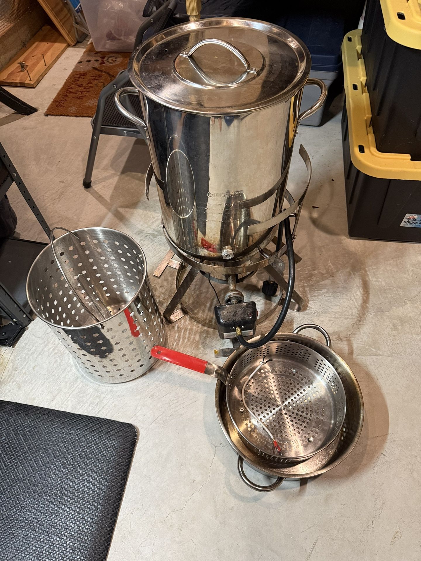 Bass Pro Turkey Fryer; Crab Steamer, Or Fish Fryer 