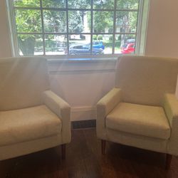Green Mid-Mod Lounge Chairs