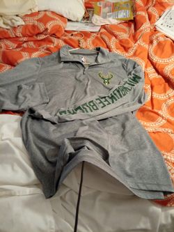 Men's NBA Milwaukee Bucks Long Sleeve Quarter Zip Shirt Size Small