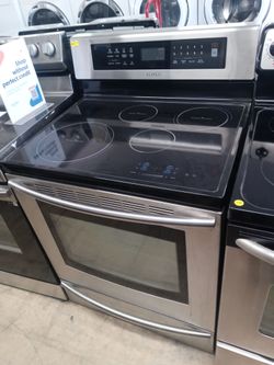 Samsung stainless steel induction glass-top stove - Free delivery