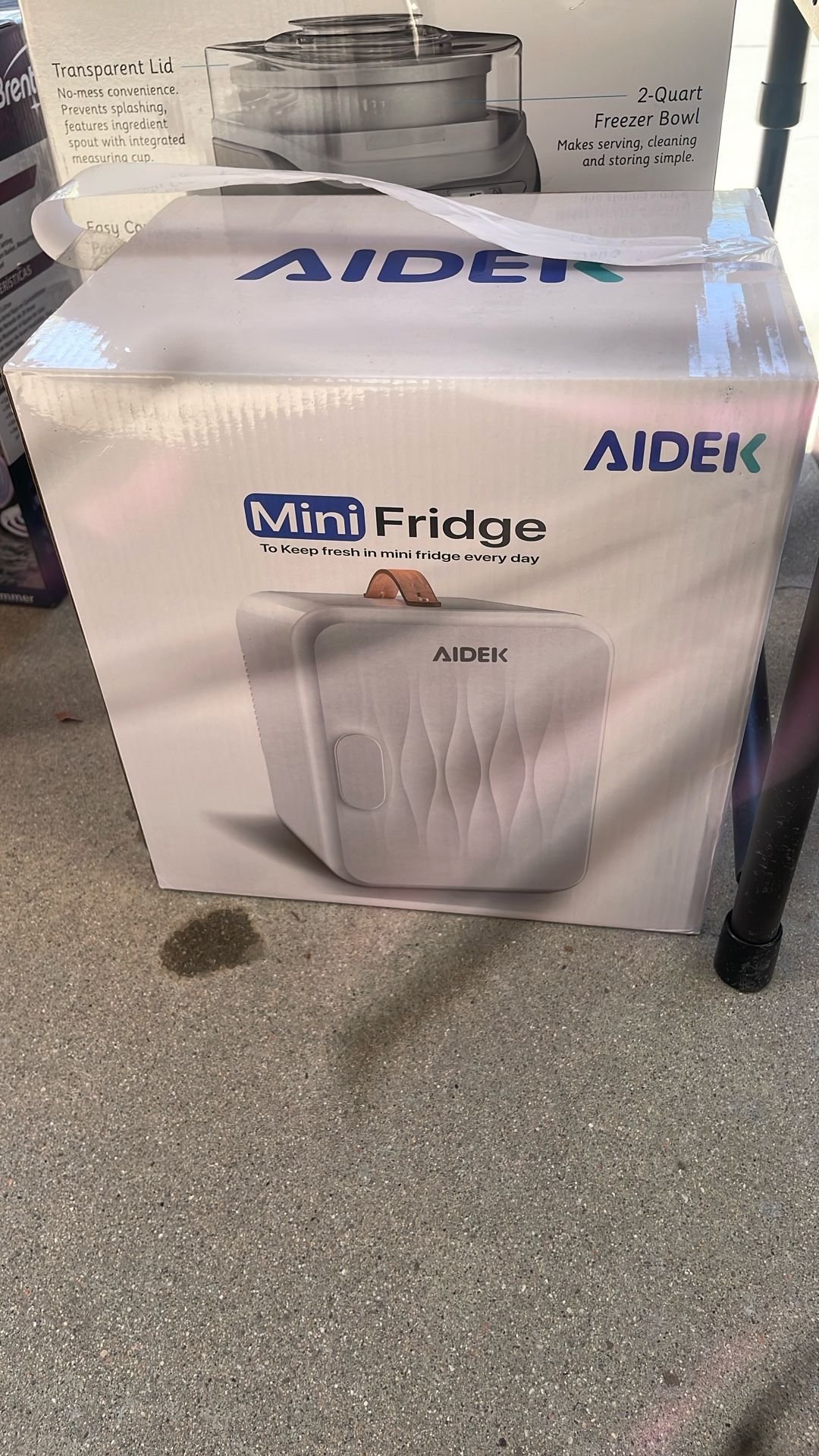 Aidek Mini Fridge
