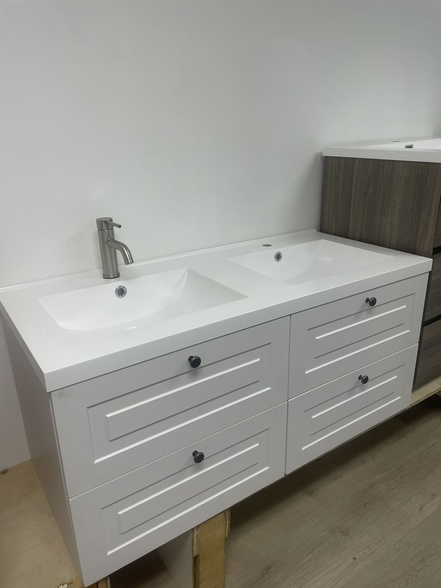 BATHROOM VANITIES