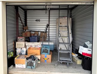 Auction Unit 495 3/5 - Tools, Auto Parts, Ladder, Misc. Storage