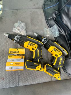 Screwgun dewalt 120$ each one ( tool only )