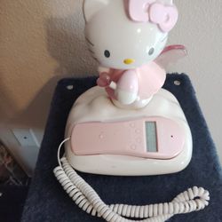Hello Kitty phone