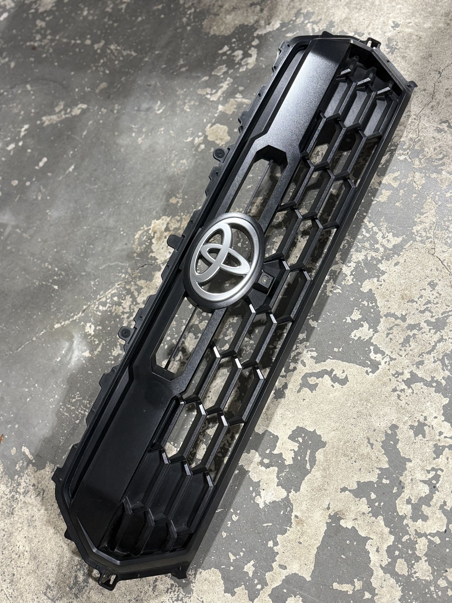 Toyota Tacoma Grill 2024 & Up