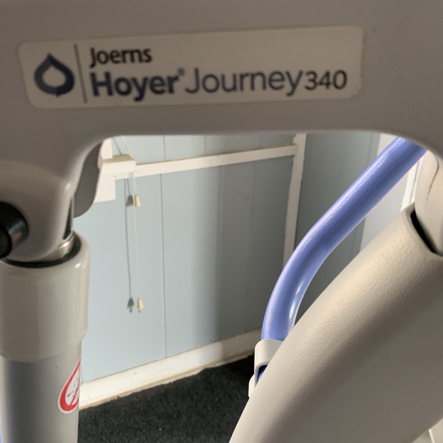 Joerns Hoyer Journey 340  Sit to Stand Lift