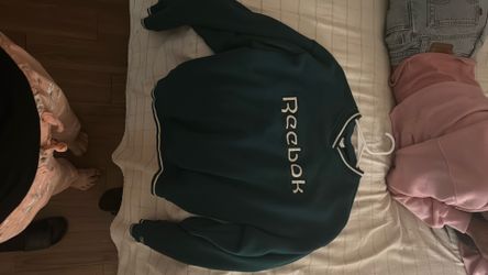 VINTAGE REEBOK XS PULL OVER